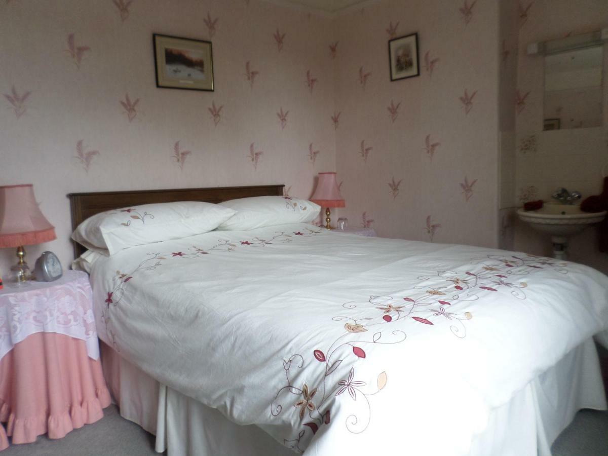 Hullerbank Bed and Breakfast Brampton  Exteriör bild