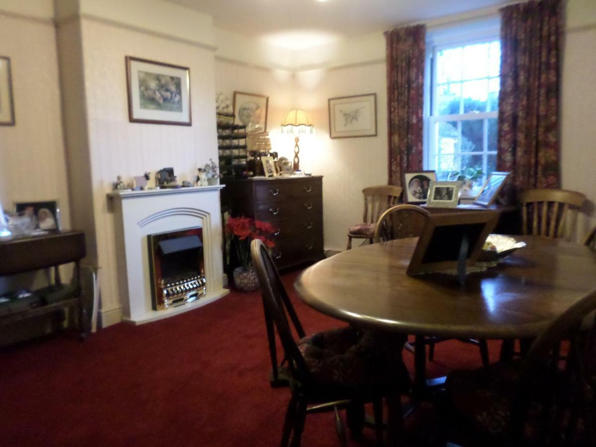 Hullerbank Bed and Breakfast Brampton  Exteriör bild